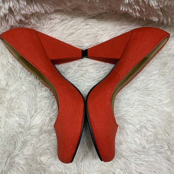 Cooperative Kitten Heels - Picture 3 of 6